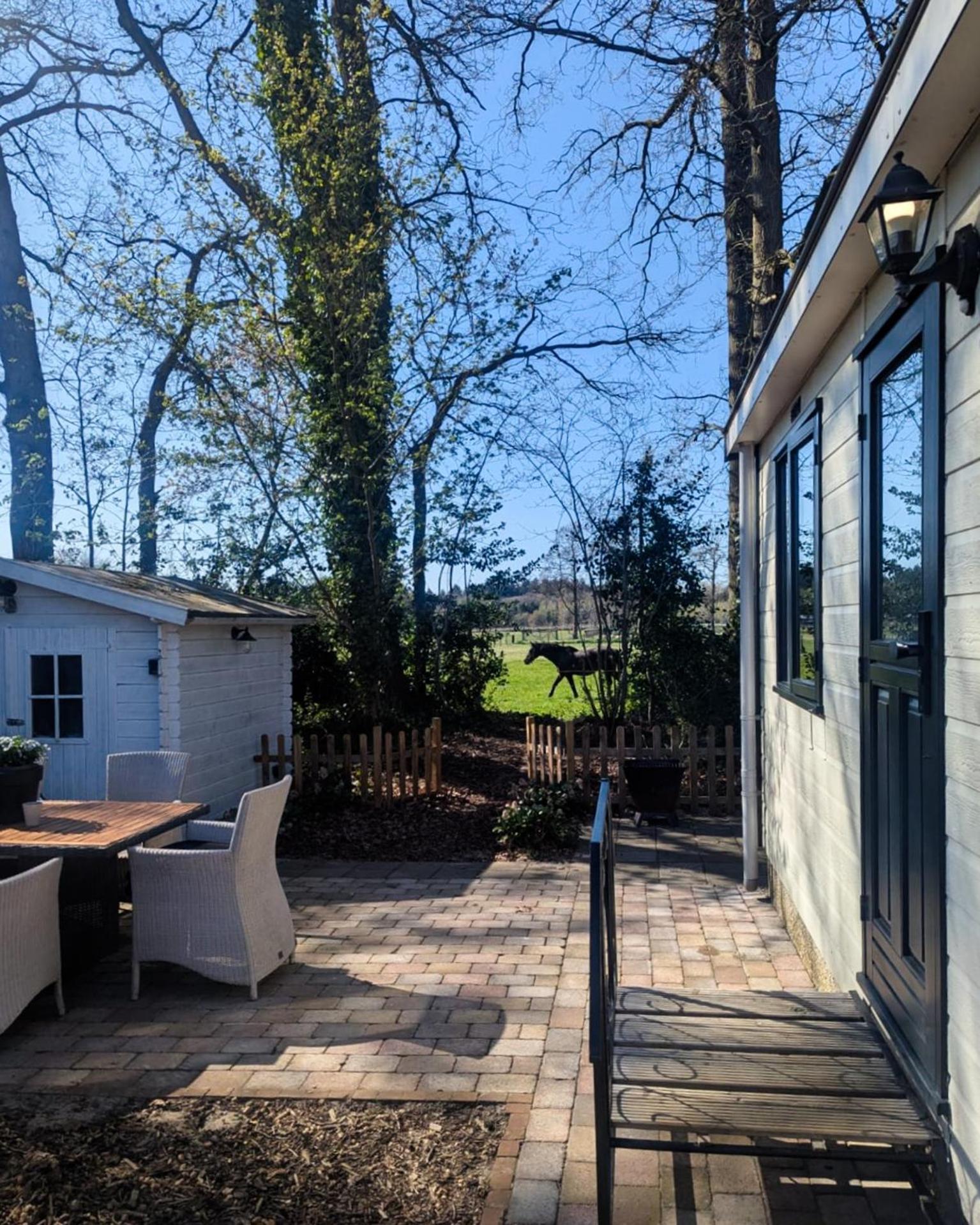 Hotel Chique Chalet Met Zicht Over De Weilanden Op De Veluwe Эпе Экстерьер фото